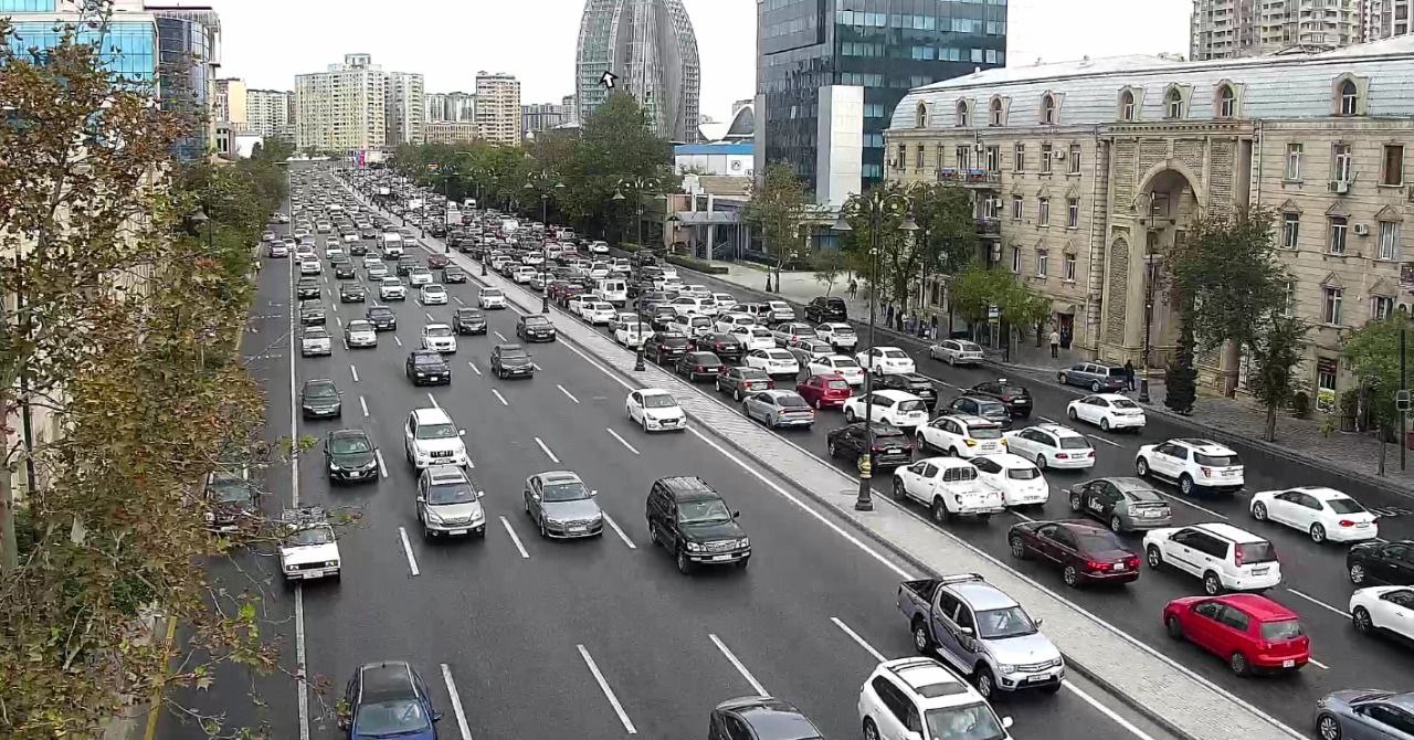 Hazırda paytaxtda sıxlıq olan yolların SİYAHISI