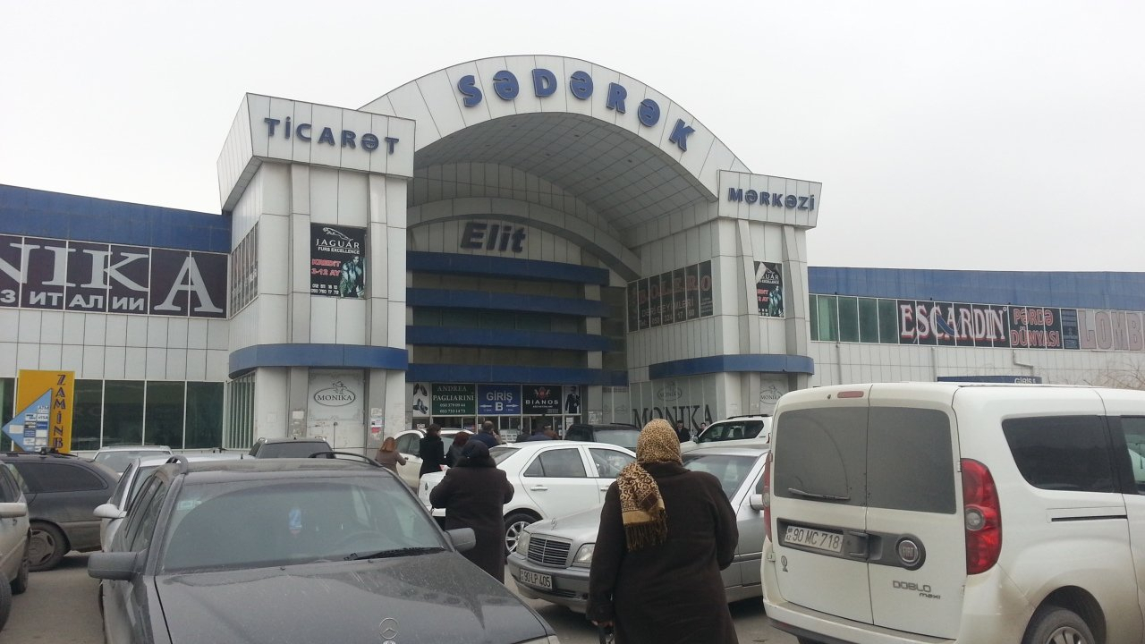 "Sədərək"də 30 min manatı döyülərək alınan sahibkarı izləyirlərmiş - TƏFƏRRÜAT