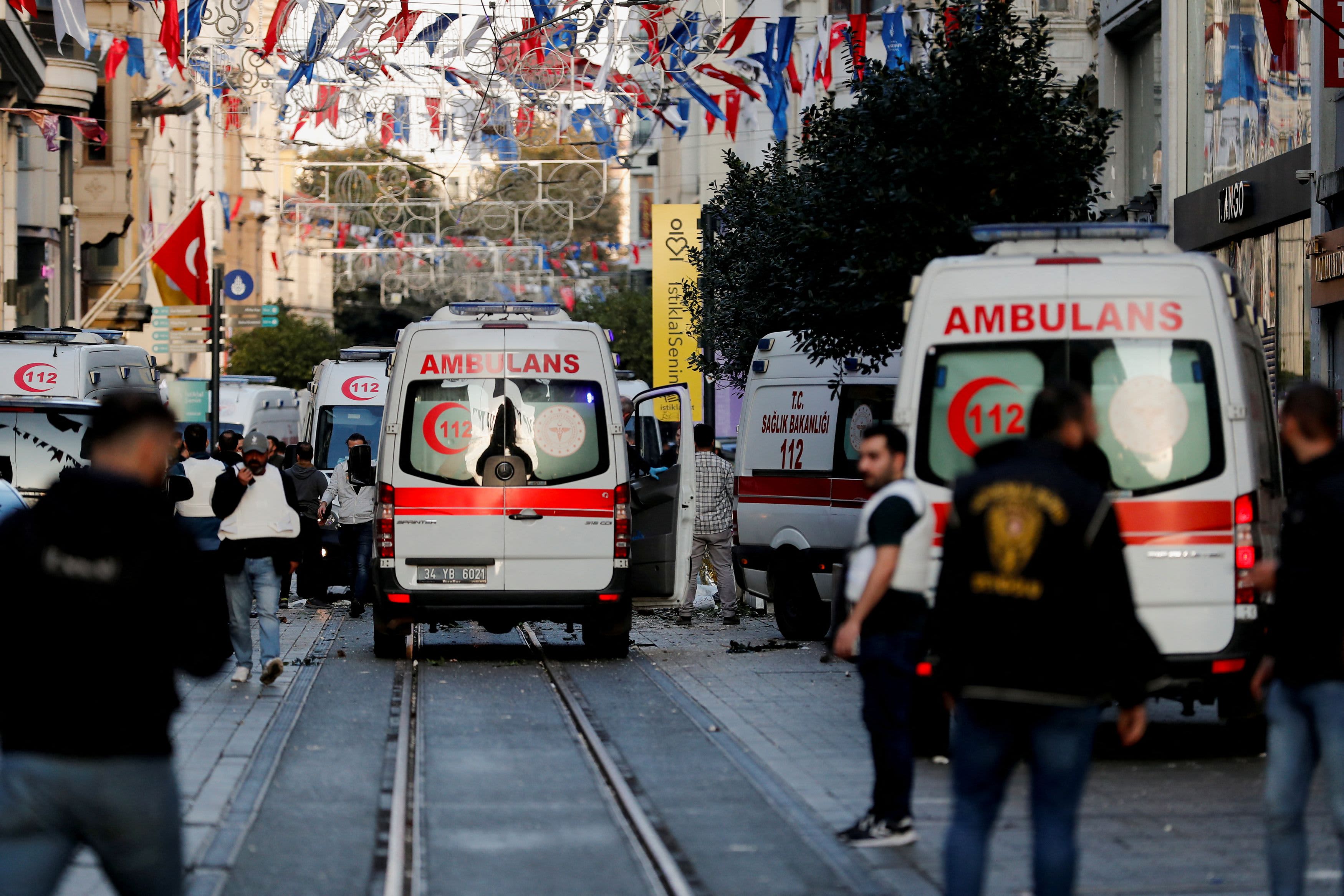 İstanbuldakı partlayışda zərərçəkənlərdən 71 nəfəri xəstəxanalardan buraxılıb - FOTO