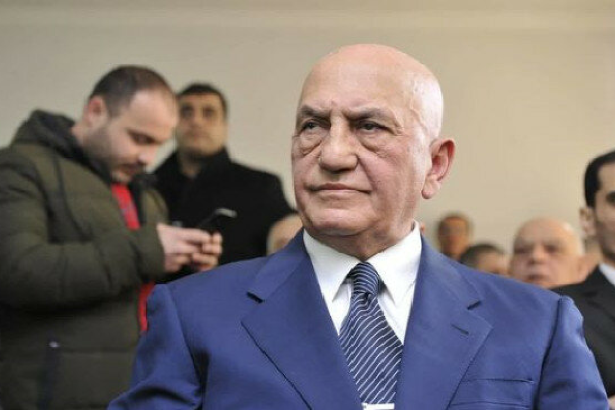 Əli İnsanov: Prezidentə dəstək olmalıyıq - VİDEO
