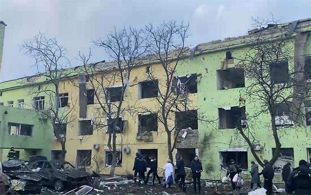 Ukraynada xəstəxana vuruldu: 2 günlük körpə öldü