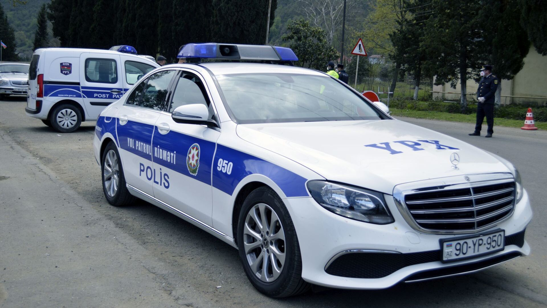 Sürücülər Bakıda bu yoldan ehtiyatlı olsunlar - VİDEO