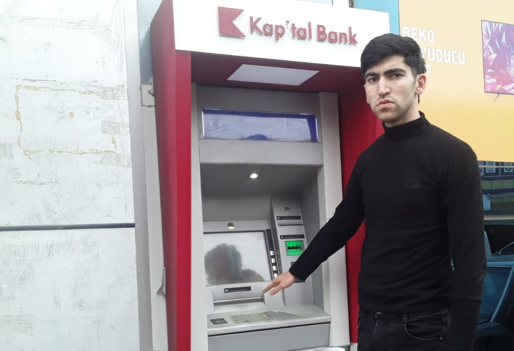 Təqaüdçülərə kömək adı ilə pullarını ələ keçirən şəxs tutuldu - FOTO