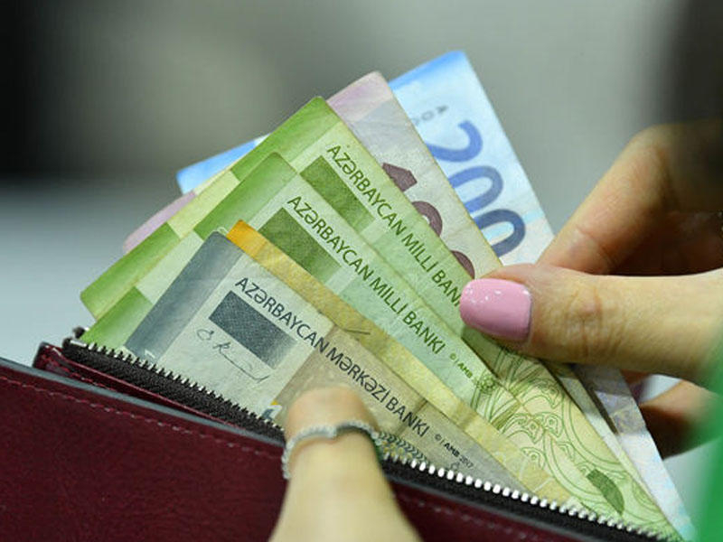 Nazirdən pensiyalarla bağlı ŞAD XƏBƏR
