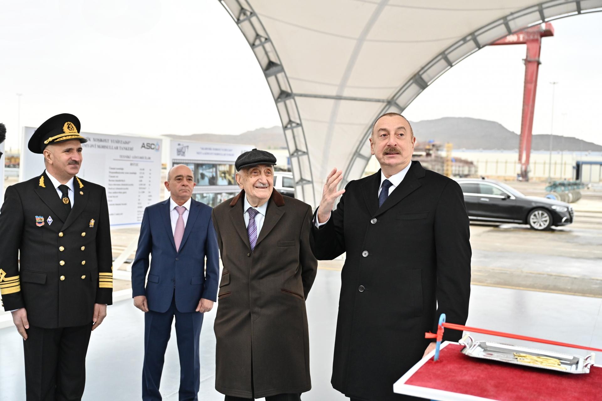 “Akademik Xoşbəxt Yusifzadə” tankeri istismara verilib, İlham Əliyev mərasimdə iştirak edib - FOTOLAR