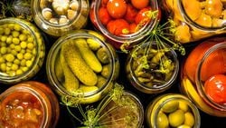 Turşu və suyunun faydaları açıqlandı: Bu xəstəliklərin kökünü kəsir