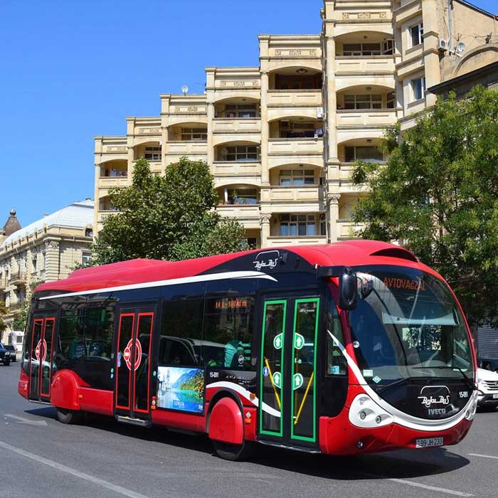 Bakıda sərnişin avtobusu 55 yaşlı kişini vuraraq öldürdü