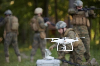 Slovakiya dronların hərbi obyektlər üzərində uçuşunu qadağan edir