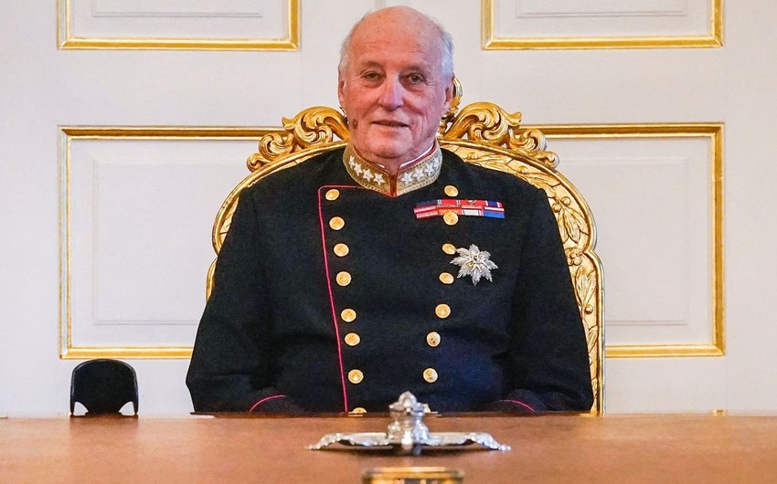 Norveç kralı yenidən xəstəxanaya yerləşdirildi