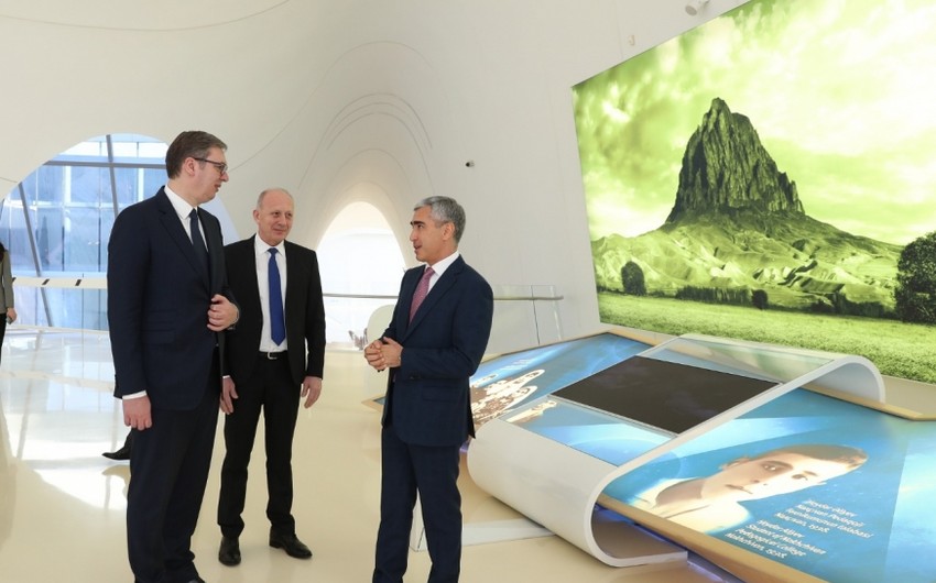 Serbiya Prezidenti Heydər Əliyev Mərkəzi ilə tanış olub - FOTO