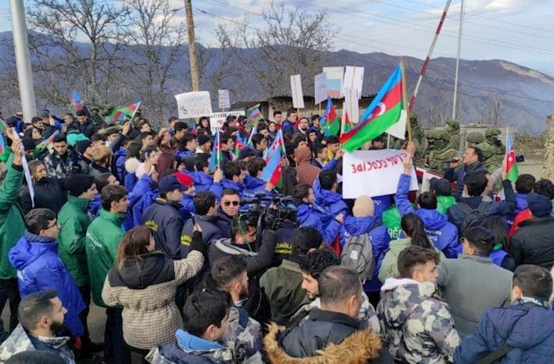 Şuşadakı aksiya aylarla davam edəcək? - "Tələblərimiz yerinə yetirilənə qədər buradayıq"