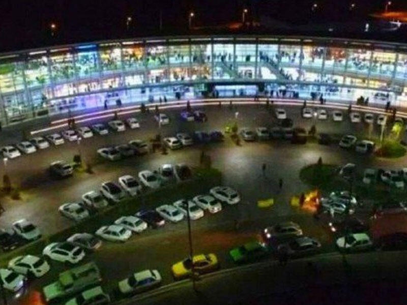 İranda turizm mərkəzi bağlandı - Hicabsız qadınlara xidmət etdiyinə görə...