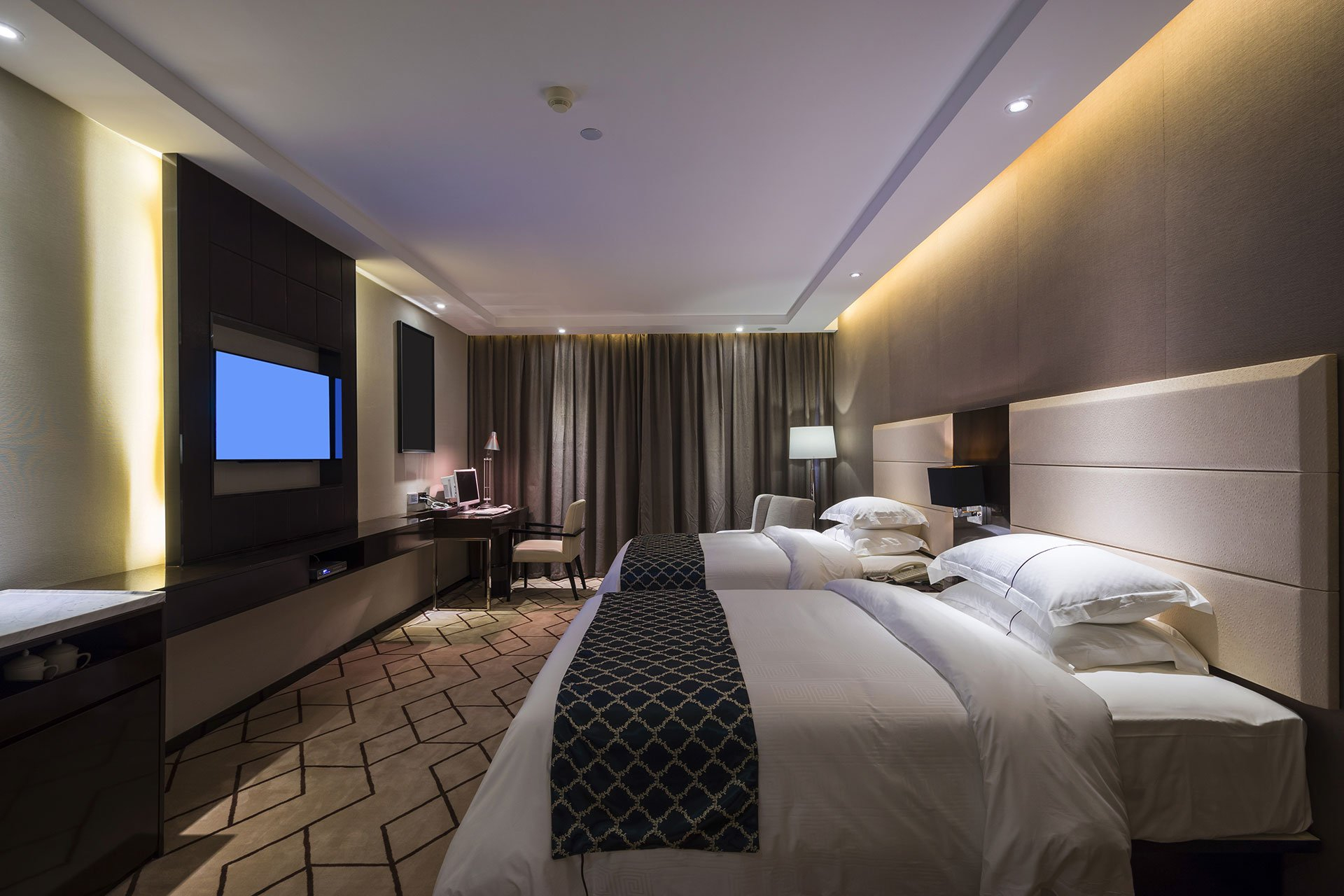 Azərbaycanda türkiyəli iş adamını hoteldə soydular