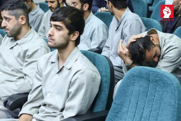 İranda daha iki etirazçı gənc edam edildi