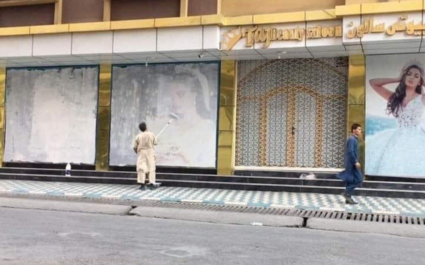 "Taliban"dan daha bir qadağa: Gözəllik salonları bağlanır