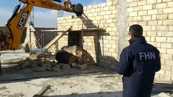 Qanunsuz tikilən obyekt Fövqəladə Hallar Nazirliyi tərəfindən sökülüb - FOTO/VİDEO