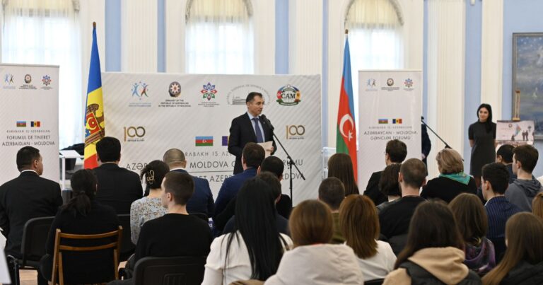 Moldovada Azərbaycan-Moldova Gənclər Forumu öz işinə başladı - FOTOLAR