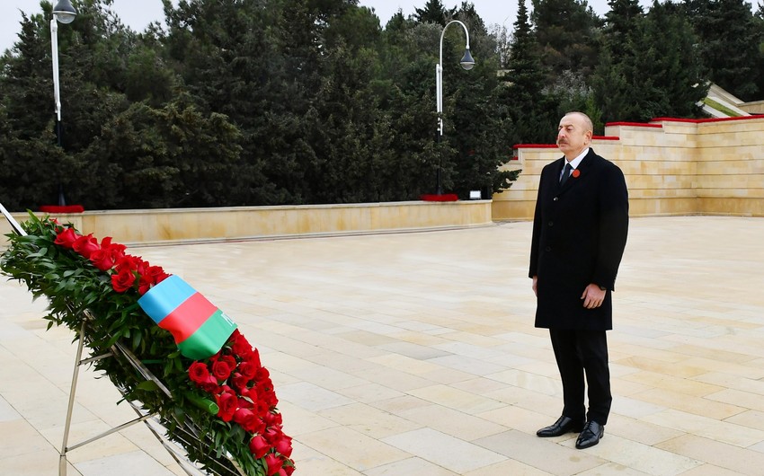 İlham Əliyev Şəhidlər xiyabanını ziyarət etdi