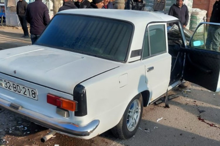 Azərbaycanda ağır qəza: Xəsarət alanlar var - FOTO