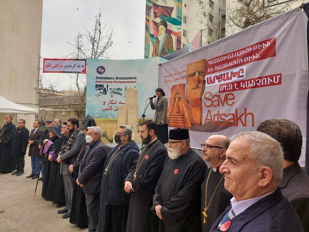 İranda ermənilərə dəstək aksiyası keçirilir: Laçın yolu açılsın - FOTO