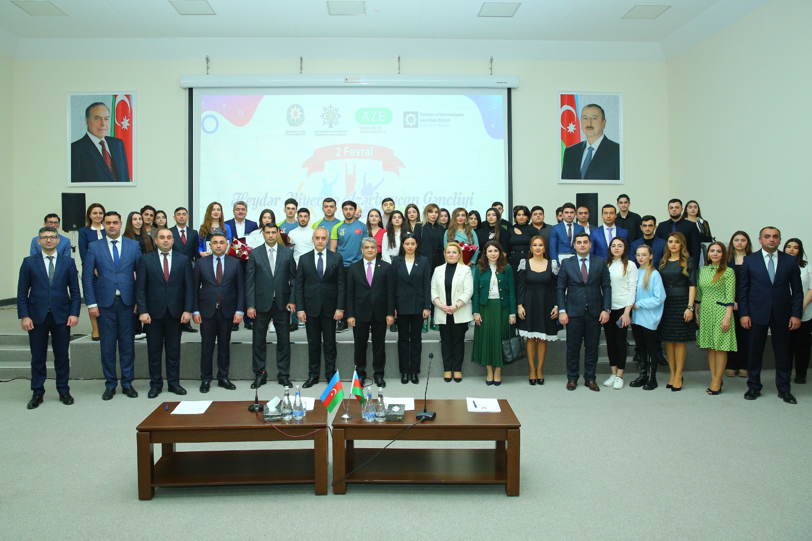 Binəqədi rayonunda “Heydər Əliyev və Azərbaycan Gəncliyi” adlı  tədbir keçirildi - FOTOLAR
