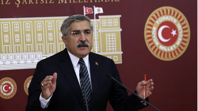 Türkiyədə deputatın ailəsi dağıntılar altında qaldı