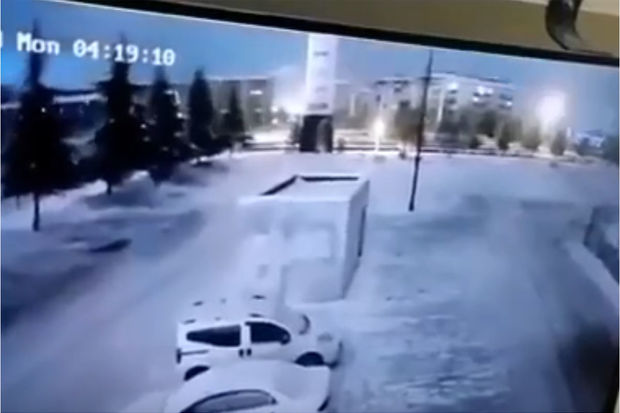 Türkiyədə zəlzələ anının qorxunc görüntüləri yayıldı - VİDEO