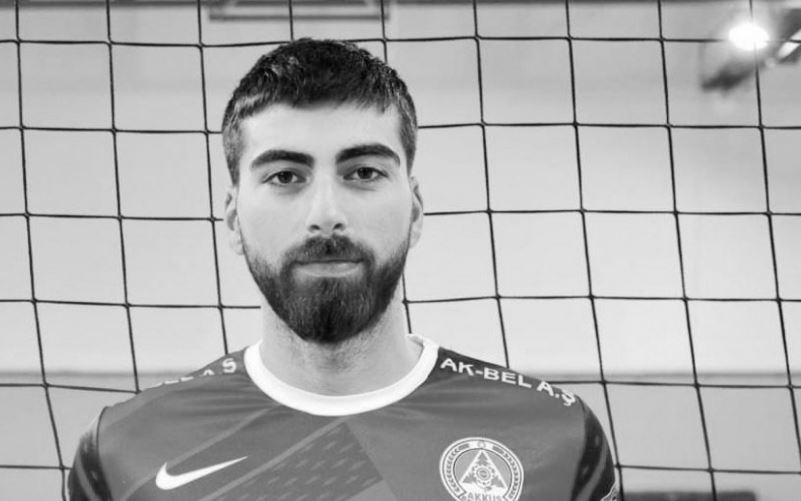 Türkiyədə daha bir voleybolçu zəlzələ nəticəsində həlak oldu