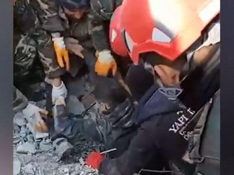 Xilasedicilərimiz daha 2 can qurtardı - 86 və 89 saat sonra... - VİDEO
