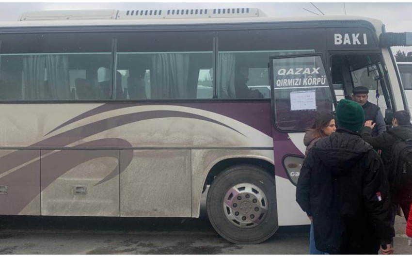 Türkiyədən Azərbaycan vətəndaşlarını təxliyə edən növbəti avtobus Bakıya çatdı