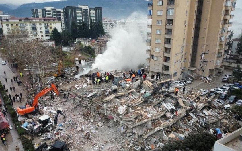 Malatyada zəlzələdə uçan binalara görə daha 31 nəfər saxlanıldı