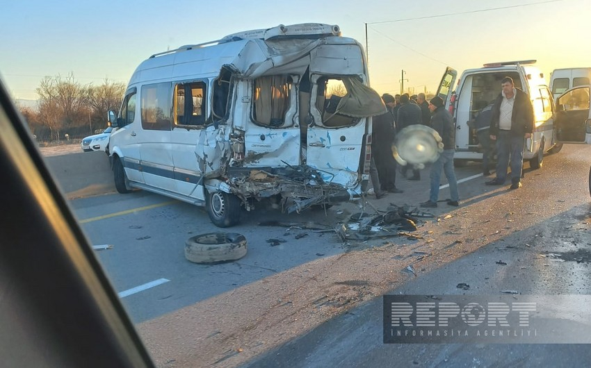 Ucarda mikroavtobus TIR-la toqquşub: Ölən və yaralananlar var