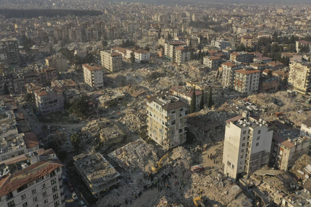 Türkiyədə daha bir binanın layihə rəhbəri saxlanıldı