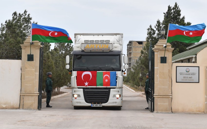 Azərbaycan Türkiyəyə növbəti dəfə humanitar yardım göndərdi - FOTOLAR