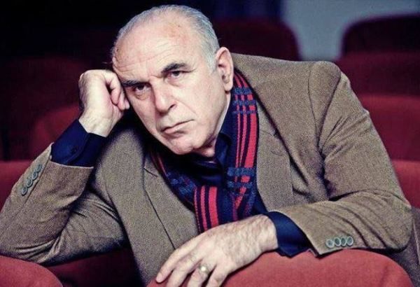 Ramiz Novruzun oğlu: “Hamı atamın yerinə danışır” - FOTO