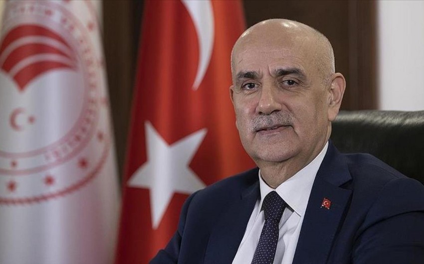 Türkiyəli nazir: "Zəlzələ bölgəsində qida təhlükəsizliyi ilə bağlı problemlərin yaşanmaması üçün çalışırıq"
