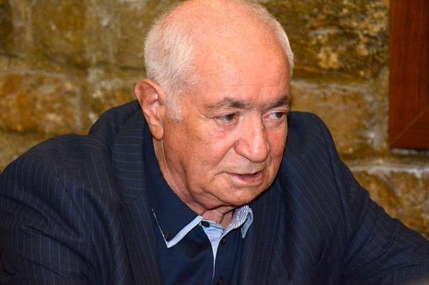 Xalq şairi: “Ailə dağılırsa, günah başqa qadının iblisliyindədir”
