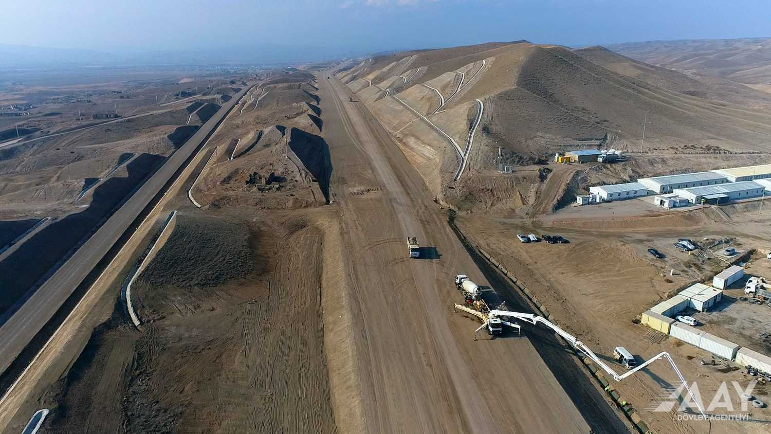 Zəngəzur dəhlizinin son görüntüləri - Tikintinin 73 %-i icra olunub - FOTO