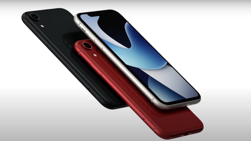 “Apple” ucuz iPhone üzərində işini bərpa edəcək