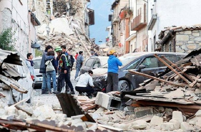 İndoneziyada 5.7 bal gücündə zəlzələ oldu