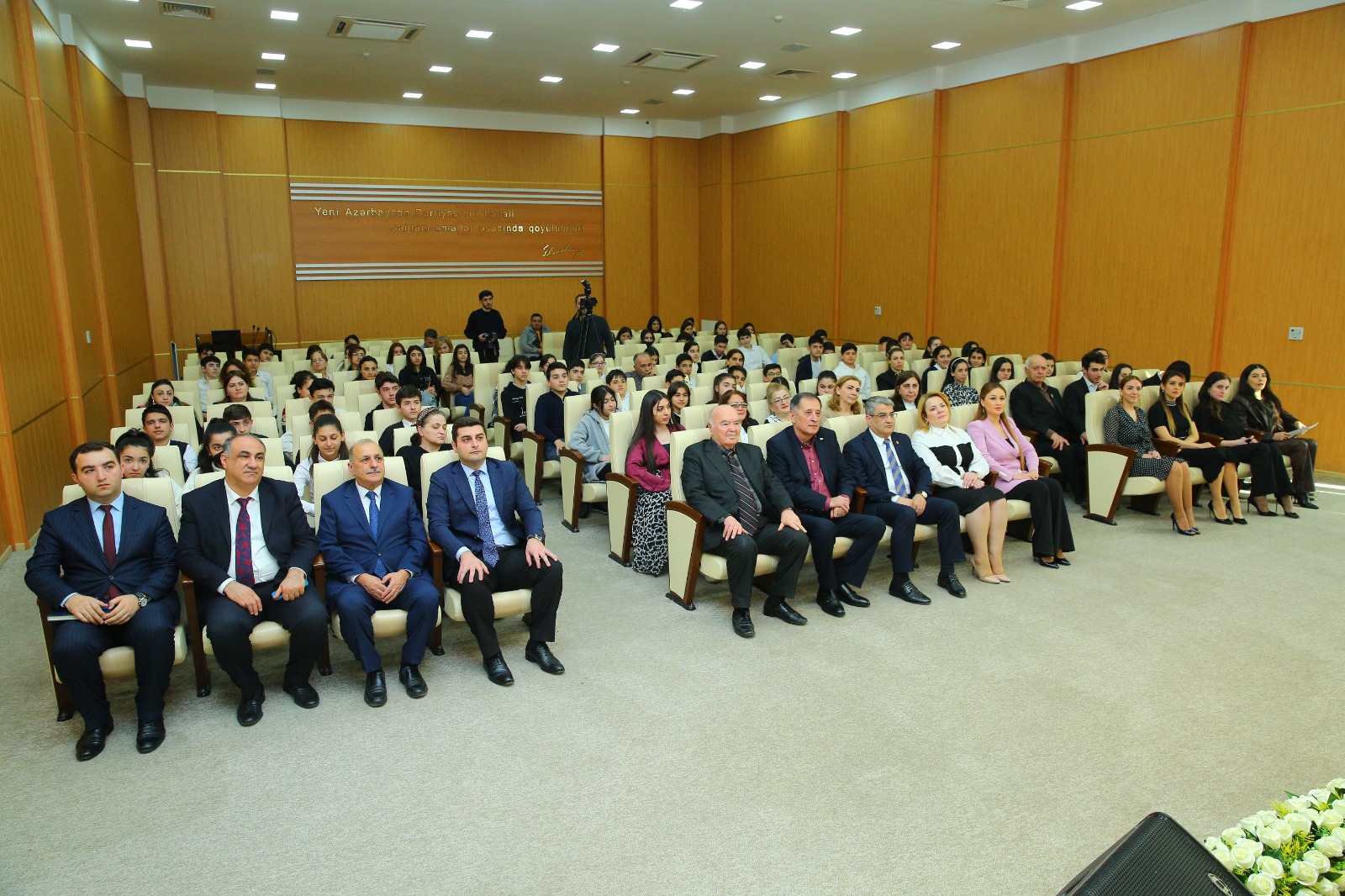 Binəqədi rayonunda “Poeziyada əbədiləşən ömür” adlı tədbir keçirilib - FOTO