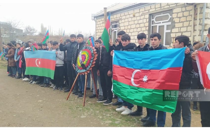 Şəhid Eşqin Hüseynovun nəşi ailəsinə təhvil verildi