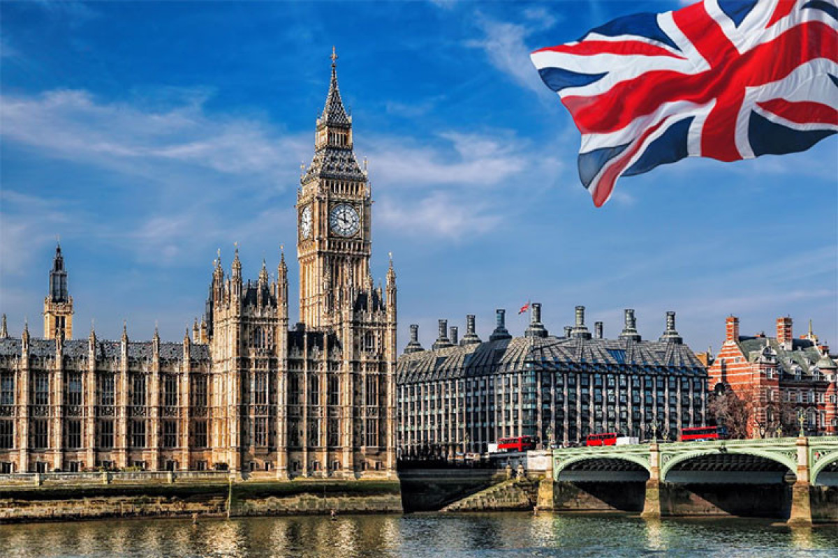 Britaniya müdafiə xərclərini 5 milyard funt sterlinq artıra bilər