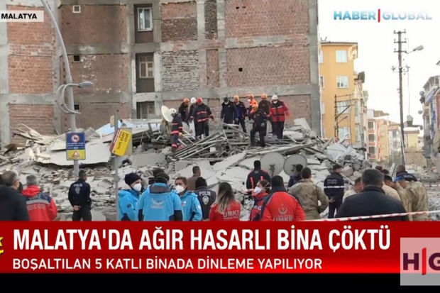Türkiyədə beşmərtəbəli bina çökdü - VİDEO