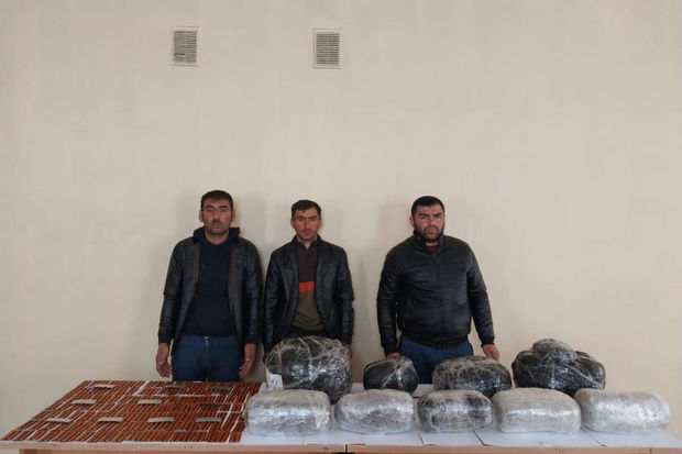 İranla sərhəddə əməliyyat: Üç nəfər saxlanıldı - FOTO