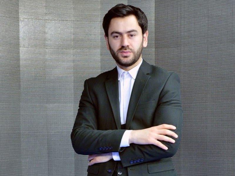 Üzeyirdən “YouTube”də YENİ REKORD - 1 milyardı ötdü - FOTO