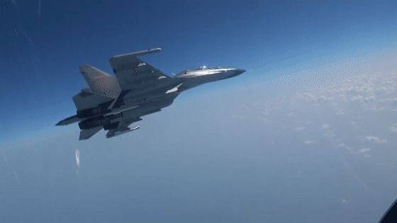 Çin Tayvan ətrafında hərbi təlimlərə başladı