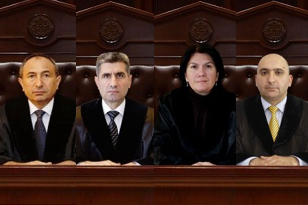 Dörd keçmiş hakim vəkil oldu