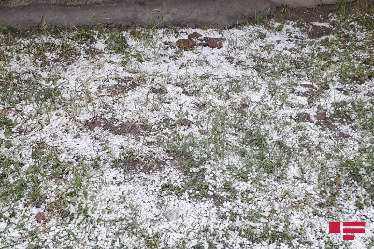 Azərbaycanın bu rayonunda leysan və dolu fəsadlara səbəb olub