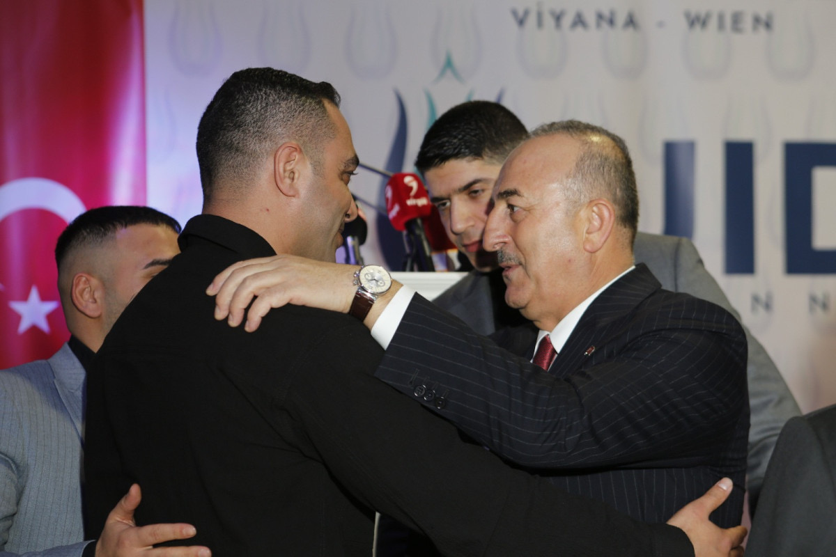 Vətən müharibəsi qazisi Çavuşoğlu ilə görüşüb - FOTO